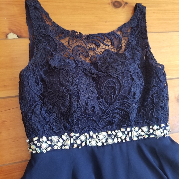 Dancing Queen Graduation Dress. Size Small - Picture 13 of 17